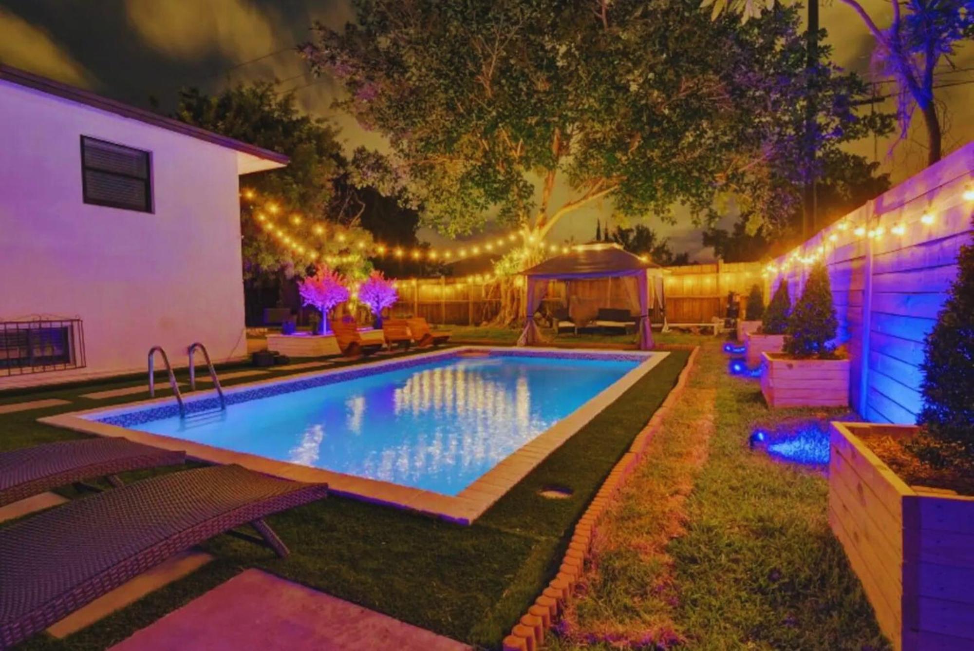 Flamingo House With Cinema, Pool & Chill Area Villa *